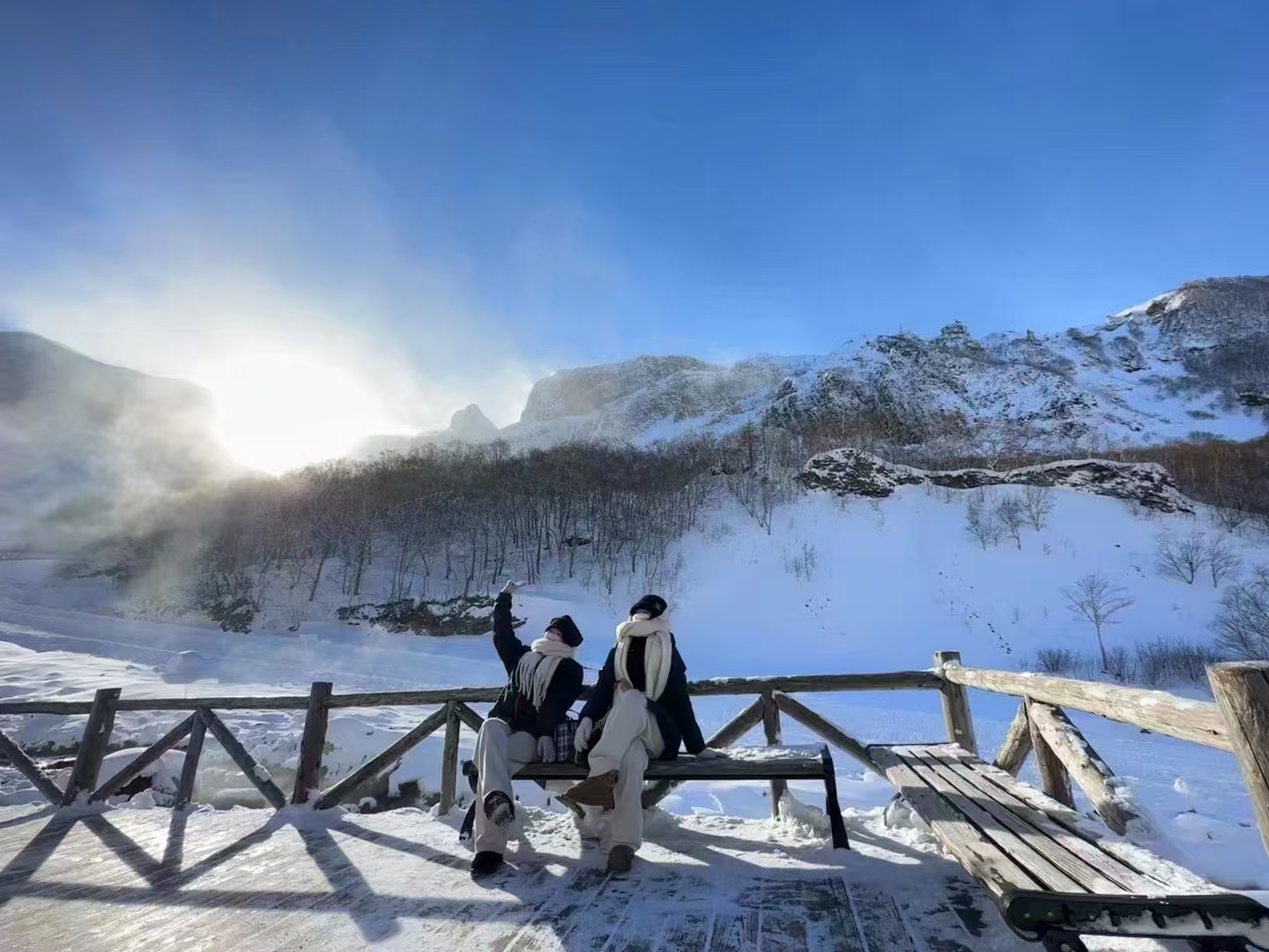 （冬季）延吉起止商务4-10人长白山北坡一日游/市内接送/长白山天池、瀑布、小天池、绿渊潭